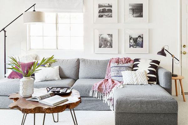 由艾米丽·亨德森重新装修的客厅