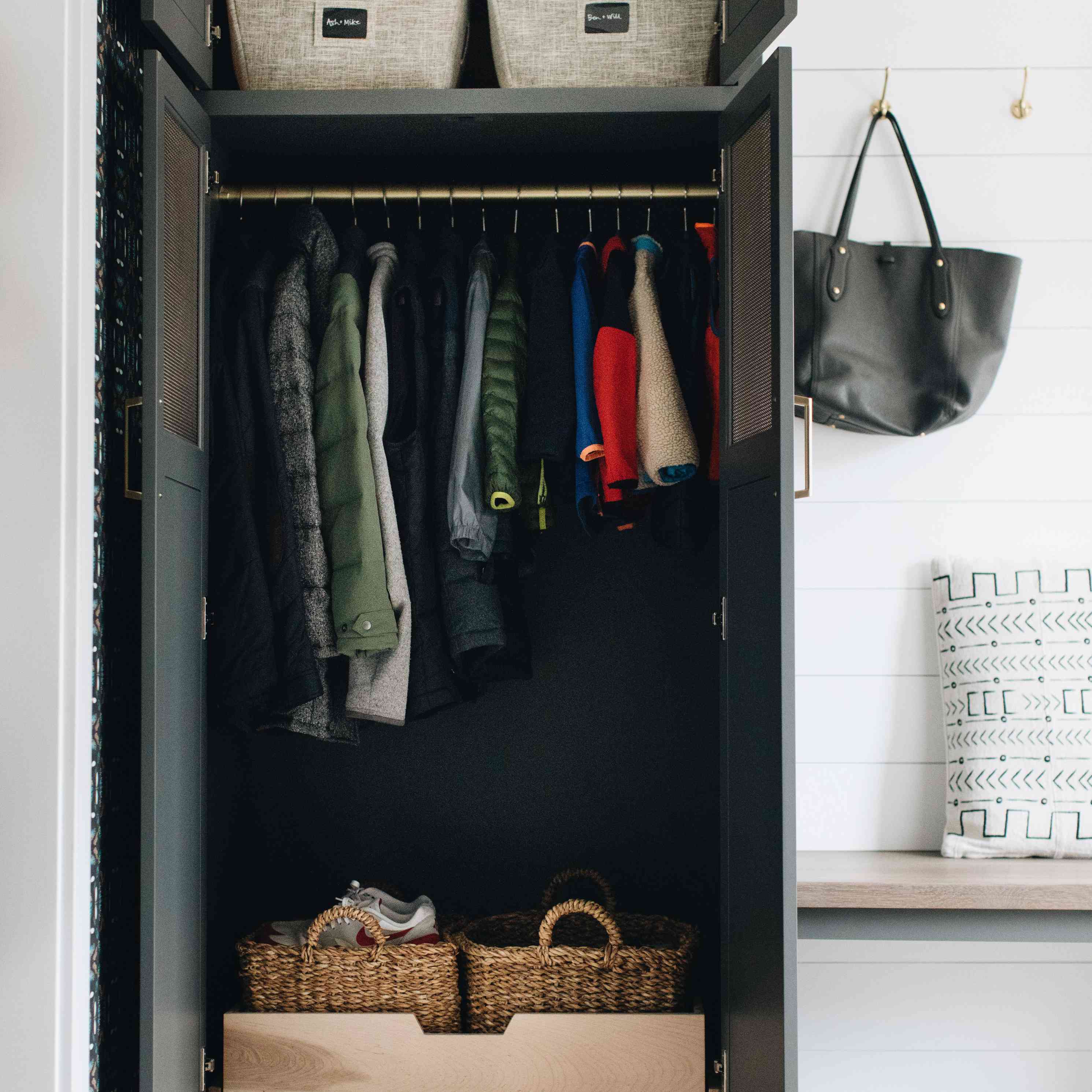 整洁的方法衣柜大厅衣柜