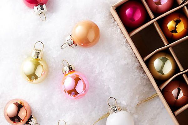 如何储存圣诞装饰品