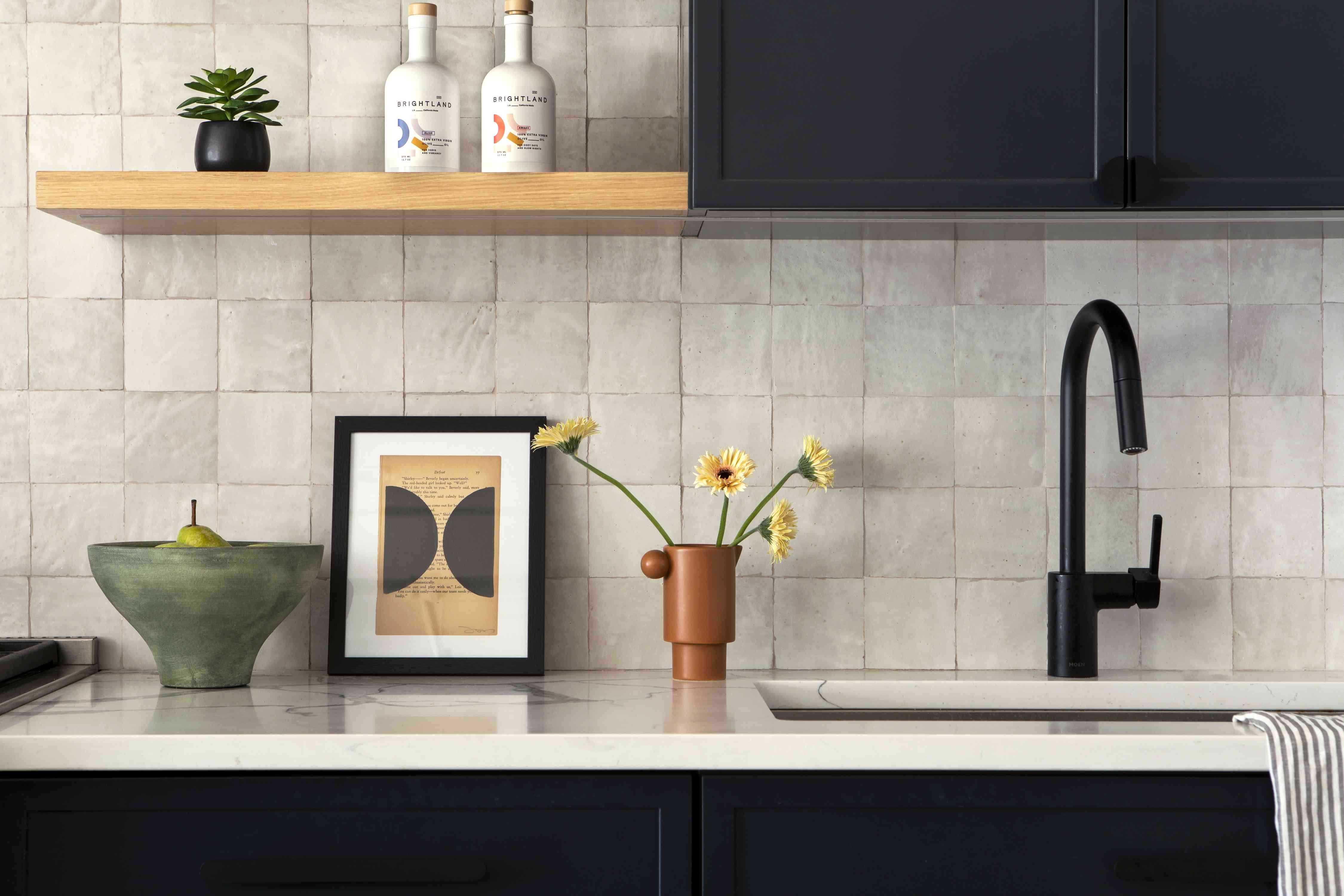 关闭反普拉什和厨房水槽。