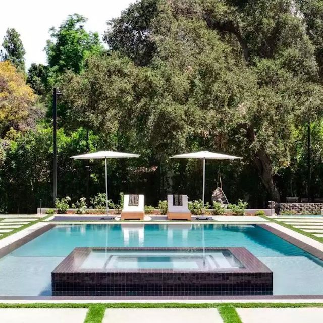 海军泳池装饰的想法