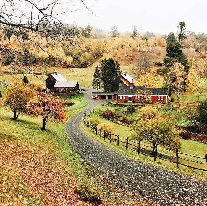 伍德斯托克，佛蒙特州在秋季