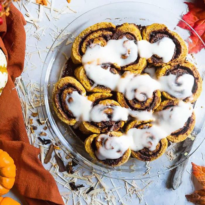 感恩节的无谷蛋白甜点——无谷蛋白南瓜肉桂卷