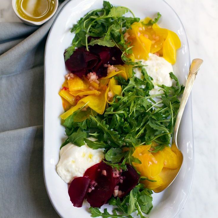 生牛肉片与burrata