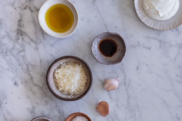 如何储存大蒜-凯撒调味品的成分照片像大蒜