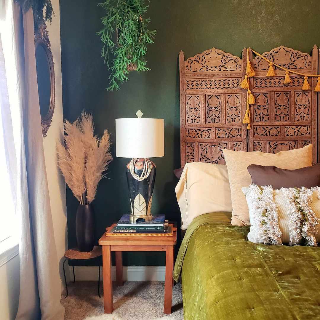 Staghorn蕨挂在一起