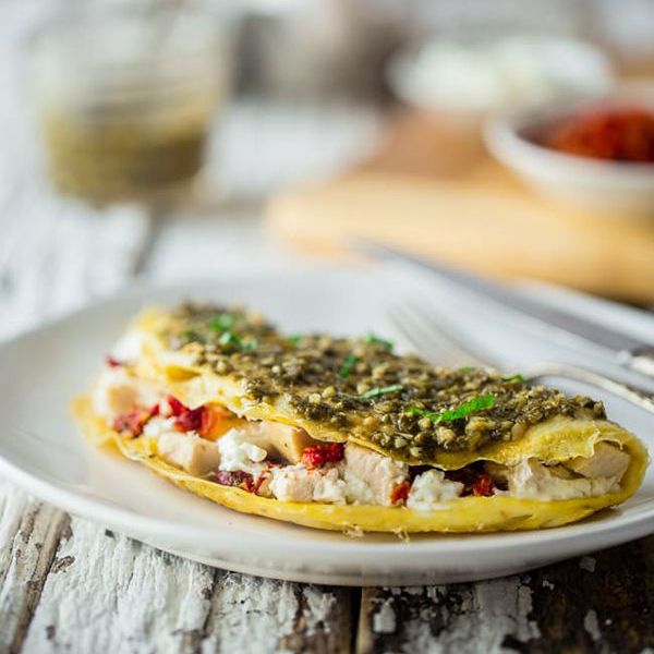 香蒜沙司蛋清煎蛋卷