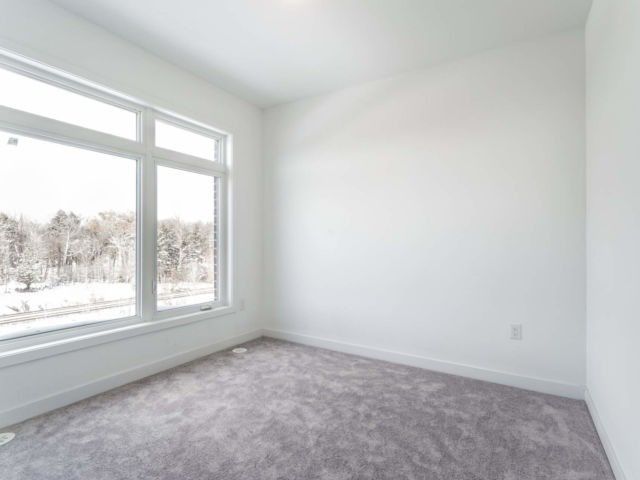 空的房间。“class=