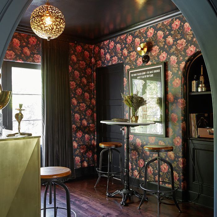 谢伊·米切尔家庭酒吧设计