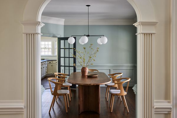 康涅狄格农舍家庭旅游-餐厅与薄荷墙