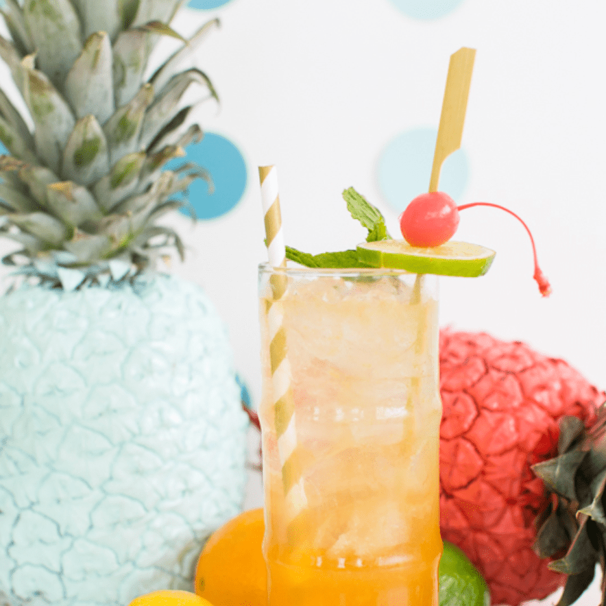 埃斯梅拉达起泡朗姆酒鸡尾酒