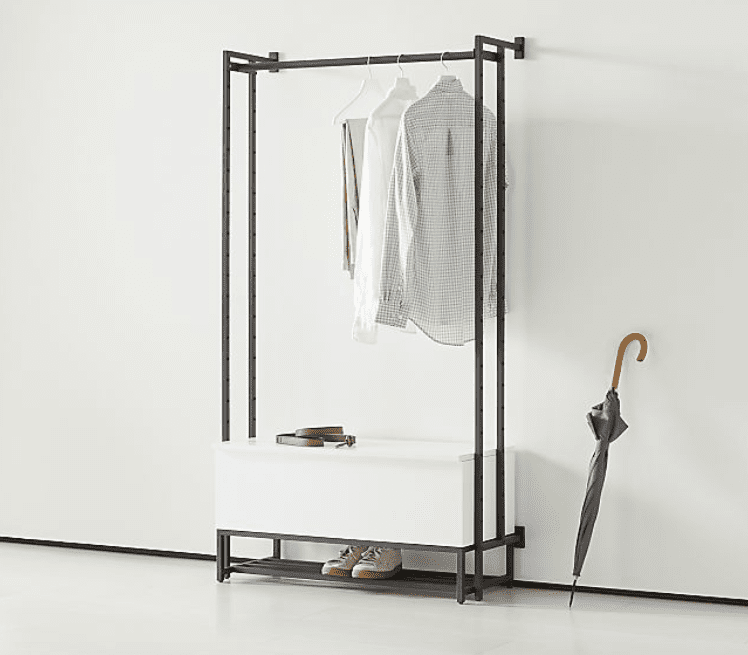 带衣吧的Crate&Barrel弹性组合工作台