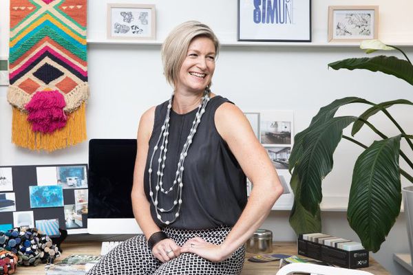 内饰装饰师Alix帮助