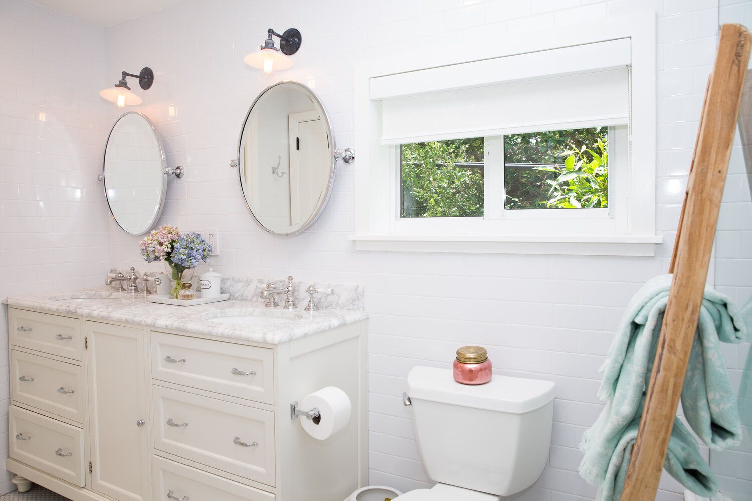 浴室台面储物花岗岩