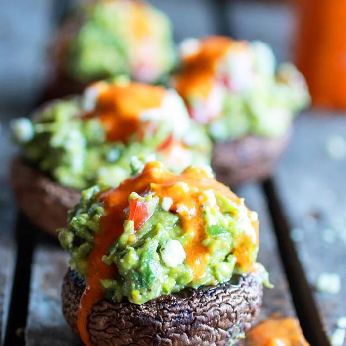 蓝芝士牛油果酱蘑菇-素食波多贝罗蘑菇食谱