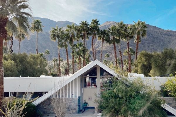 棕榈泉的中世纪住宅