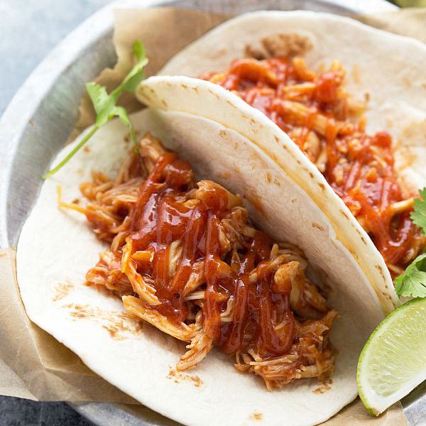 慢炖锅鸡炸玉米饼