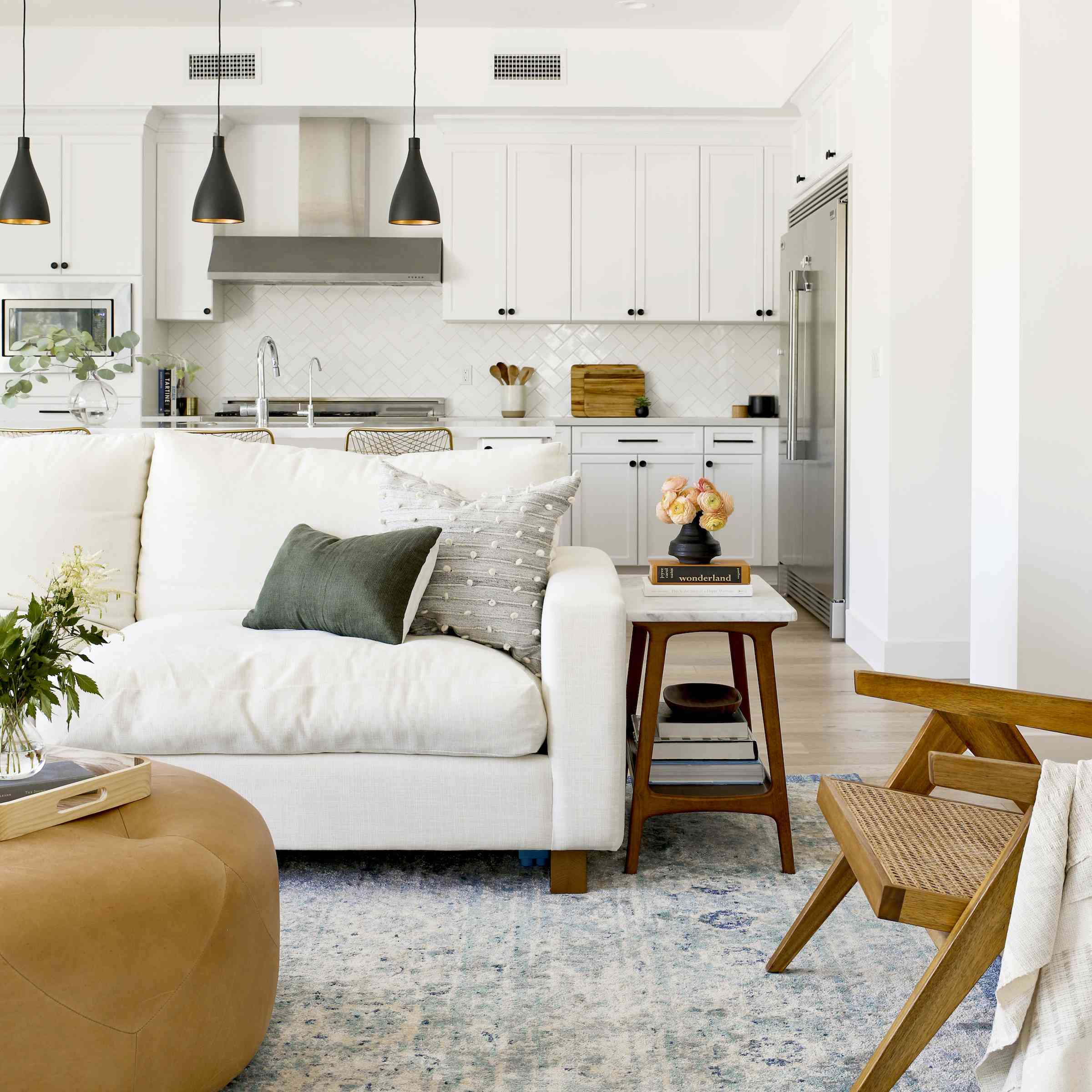 白色客厅的想法