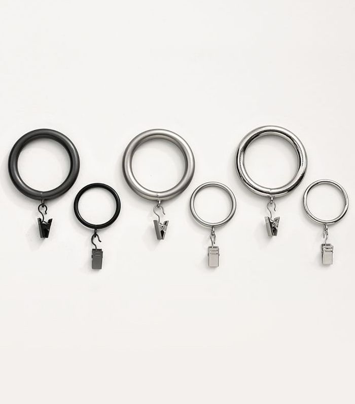 薄金属窗帘环与剪辑