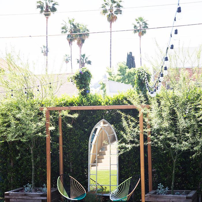 红宝石街后院休息区