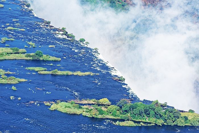 天然游泳池世界