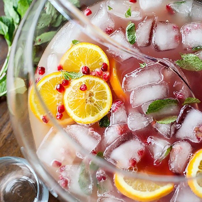 石榴和橘子香槟冲床