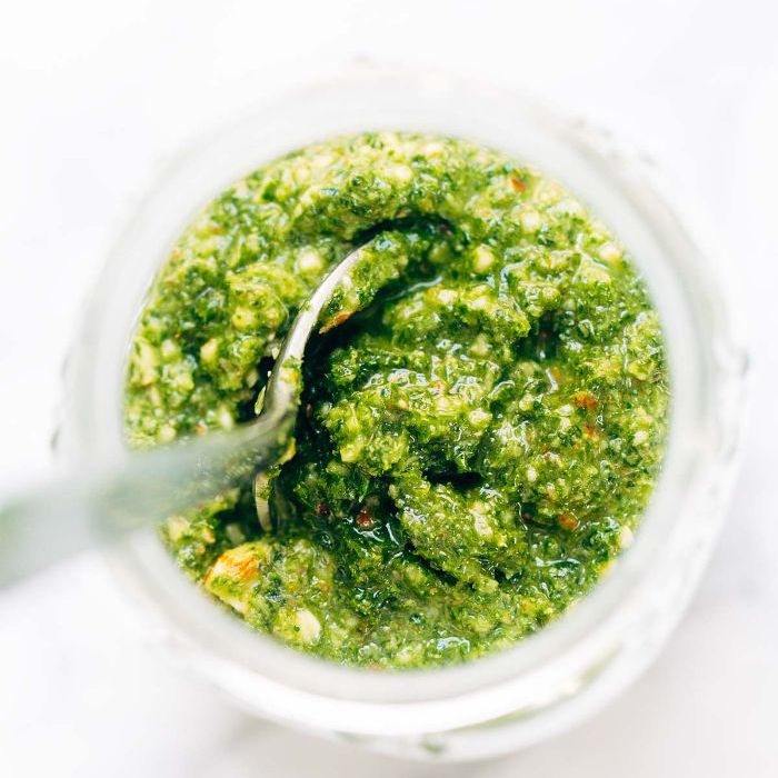 素食甘蓝香蒜沙司