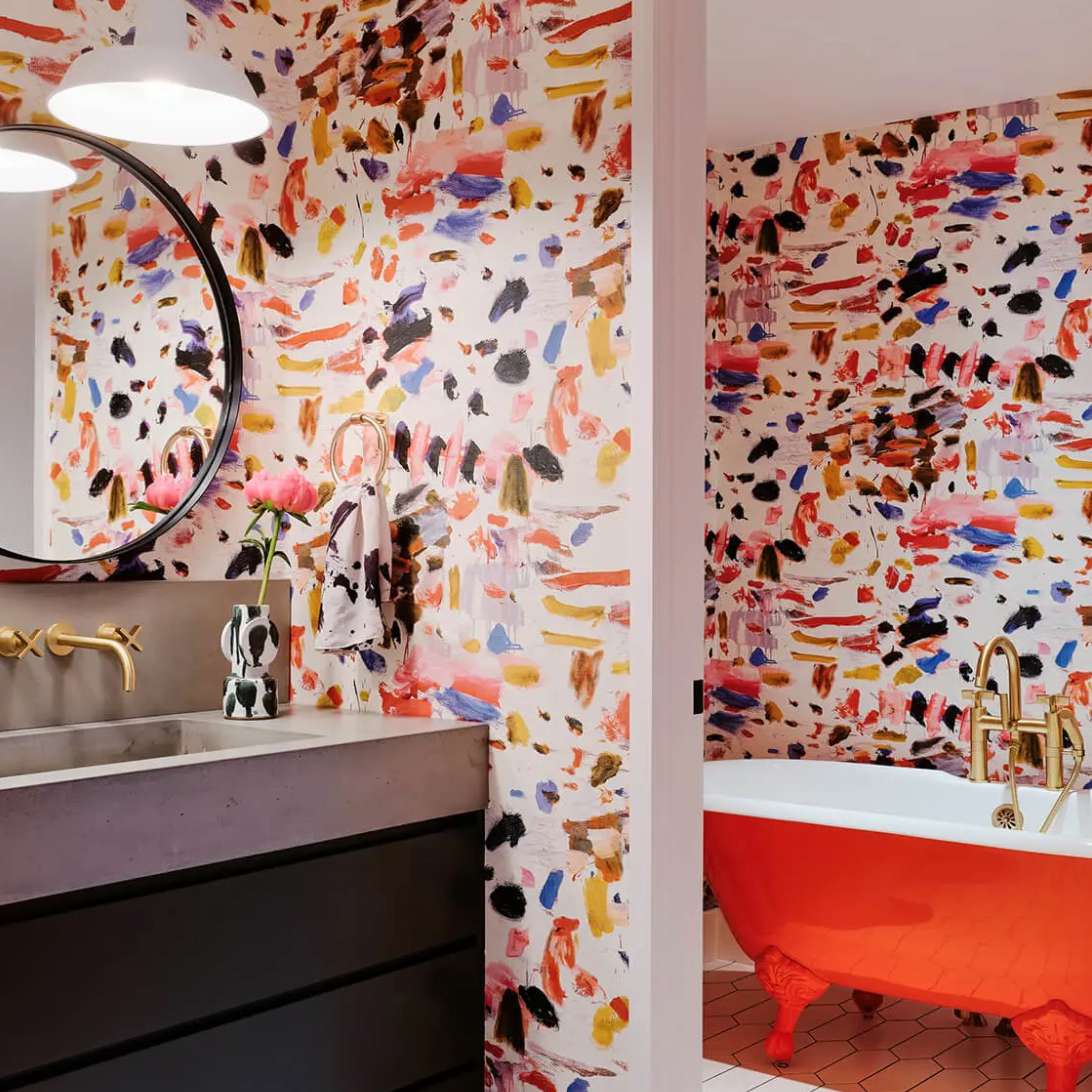 五颜六色的浴缸