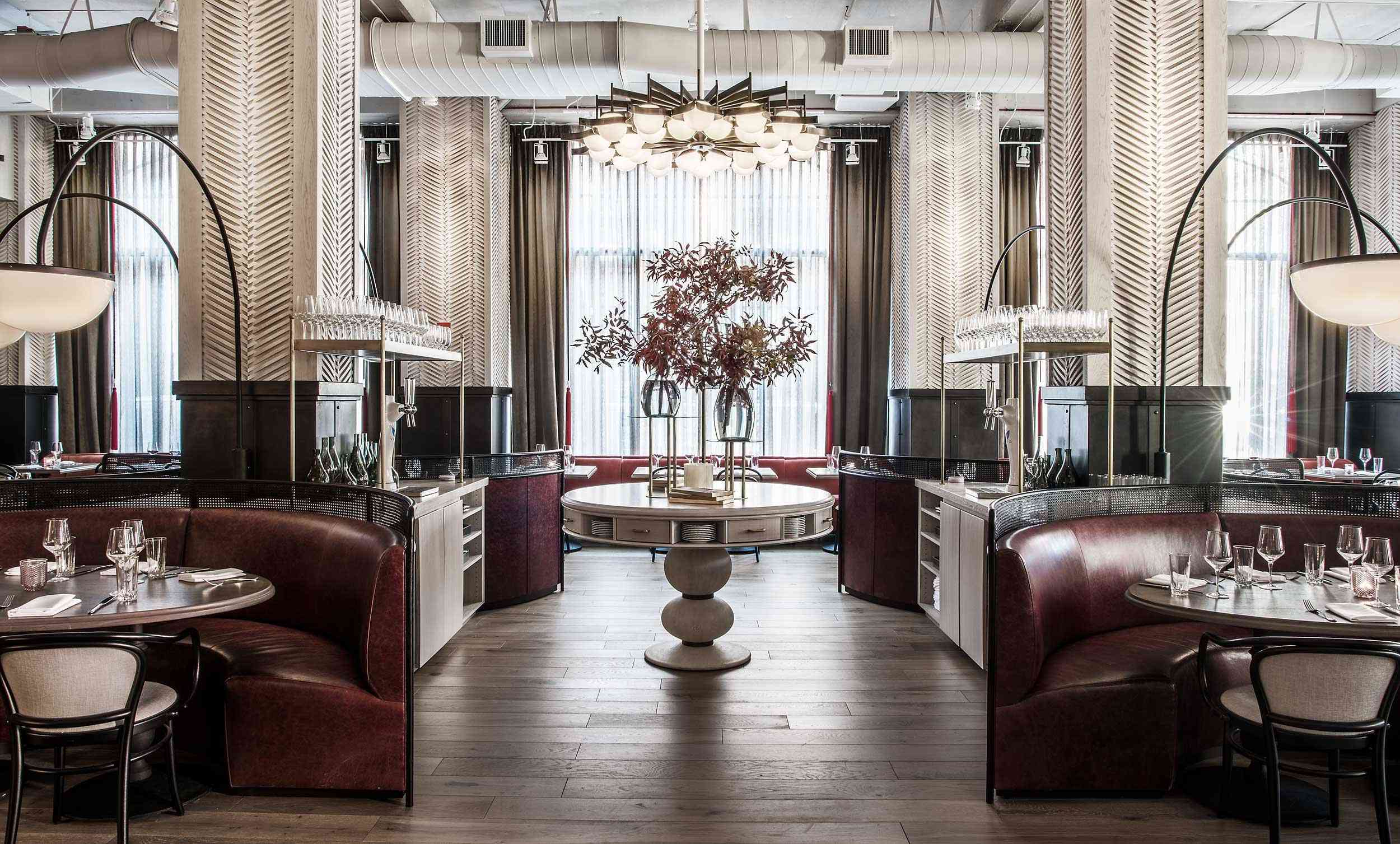 豪华餐厅用餐区