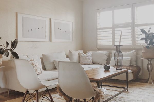 极简主义舒适的客厅