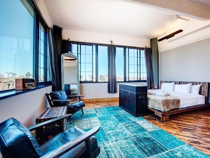 房间在造纸厂酒店