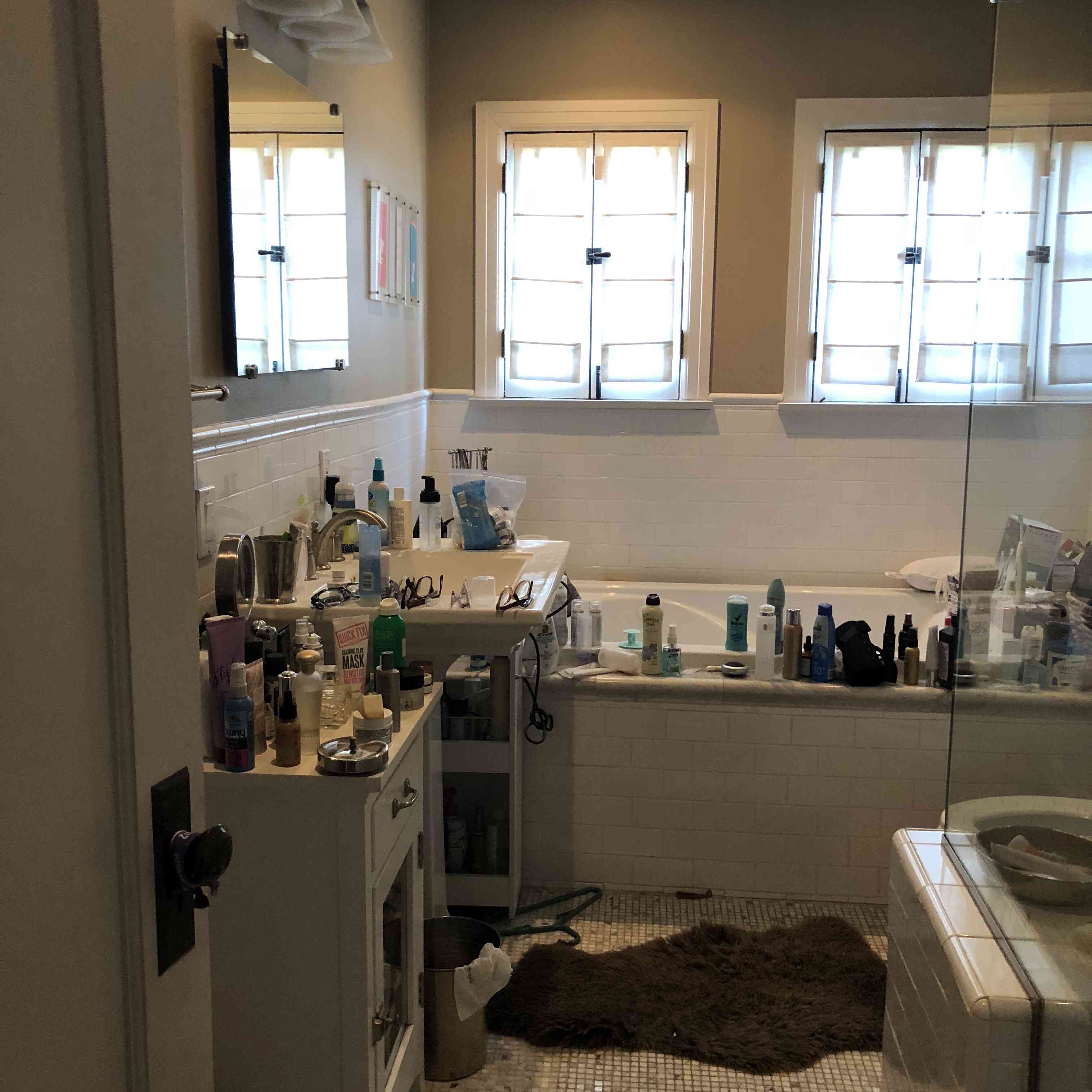 本周的装修——拍摄前凌乱的浴室