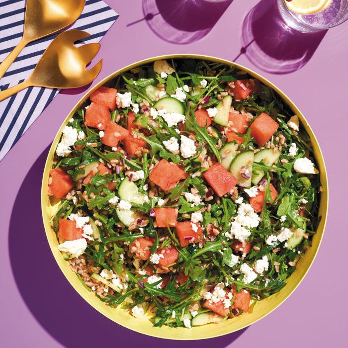 快速晚宴菜谱 -  Farro的芝麻菜沙拉西瓜