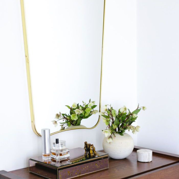 首先，公寓装饰