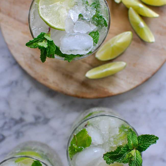 莫斯科骡子包围石灰楔子。