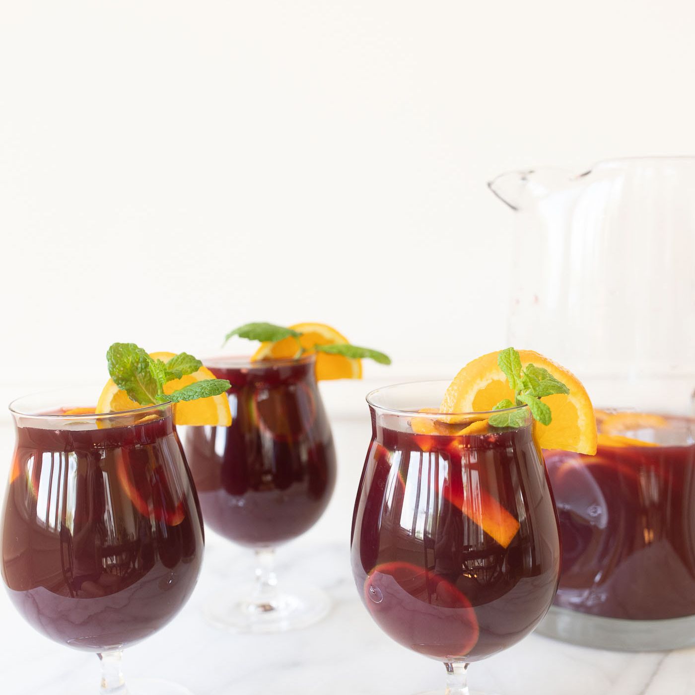 西班牙桑格利亚汽酒穿孔