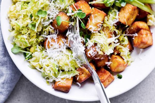 脆豆腐和光头抱子甘蓝沙拉