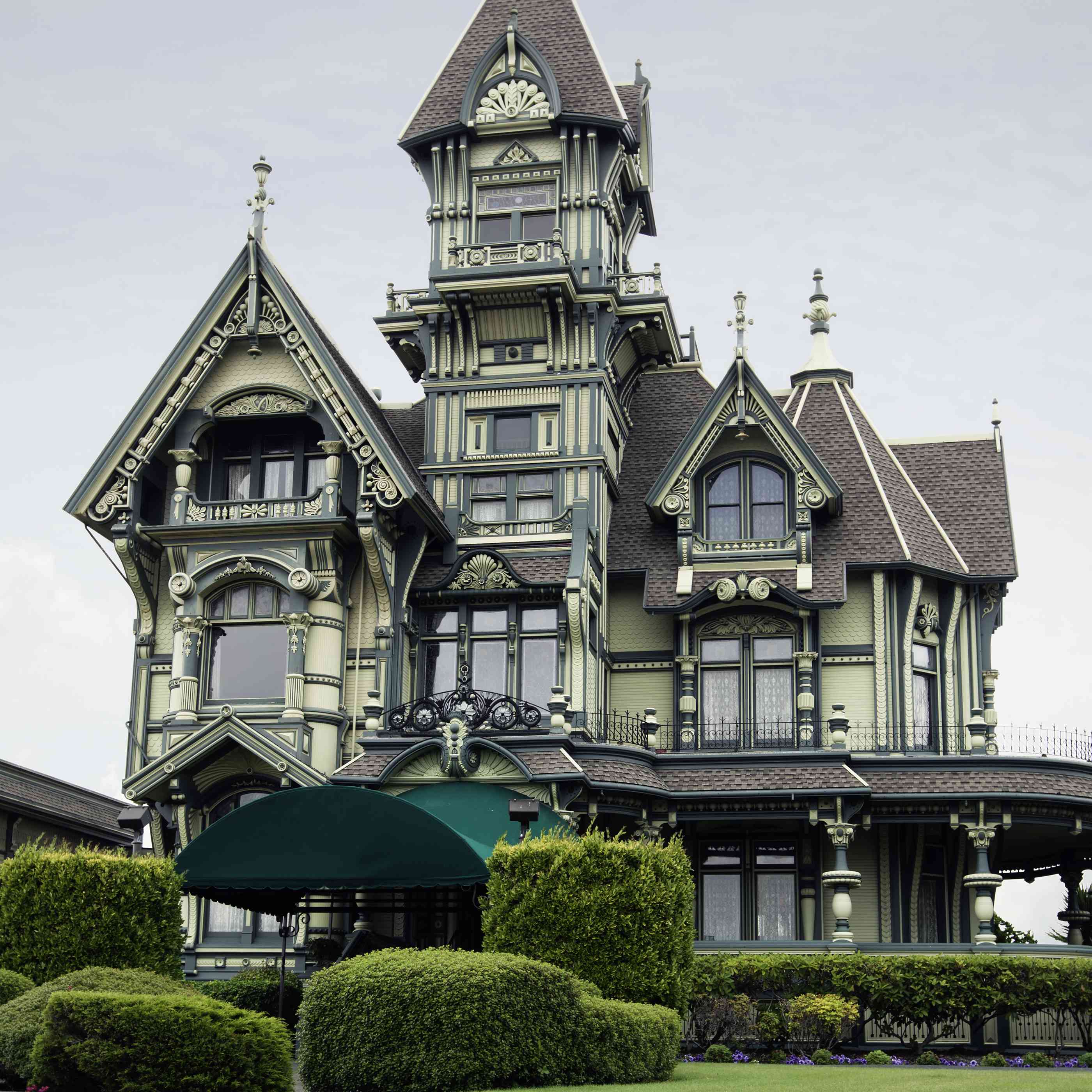 加州一座绿色的安妮女王的房子