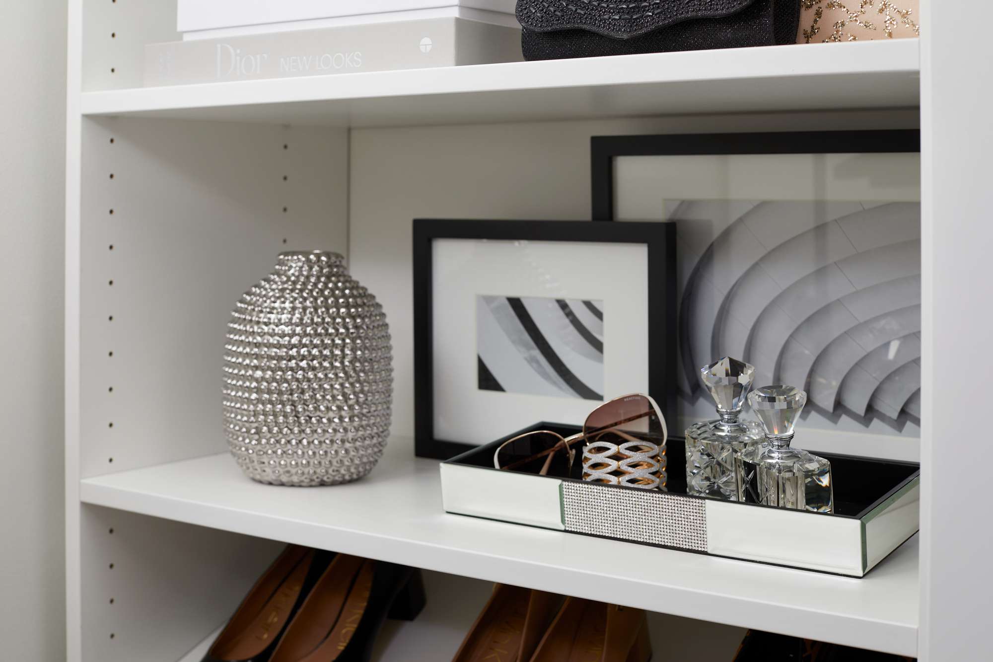 HDI壁橱开放式书架