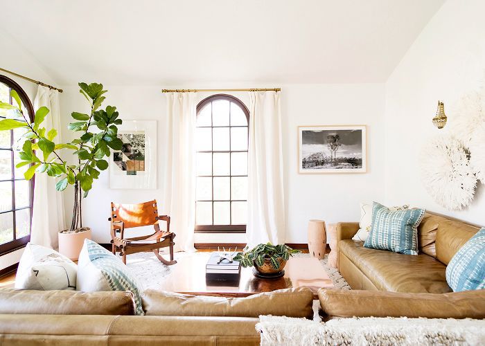 一个凉爽的客厅