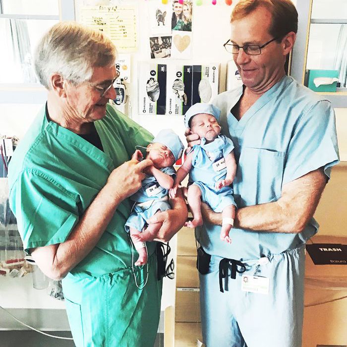 仁霍金斯在新生儿重症监护病房