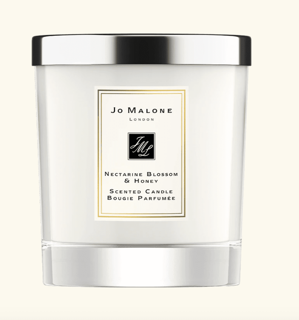 油桃花和蜂蜜蜡烛