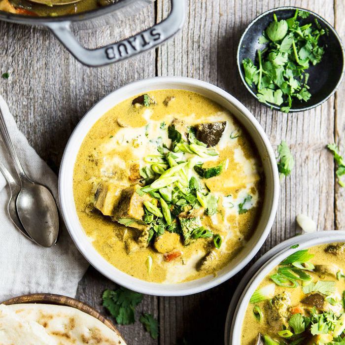 秋季蔬菜咖喱汤的素食食谱