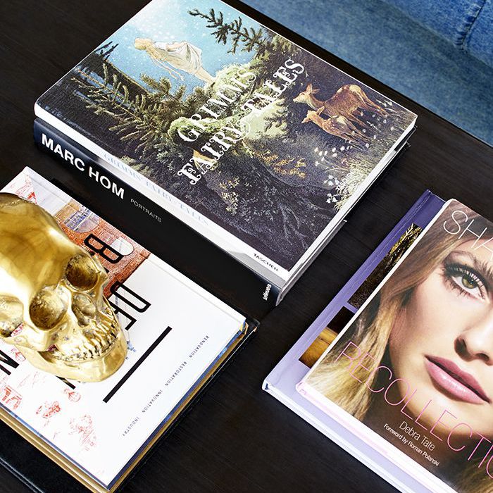 布鲁克林·德克尔的咖啡桌书