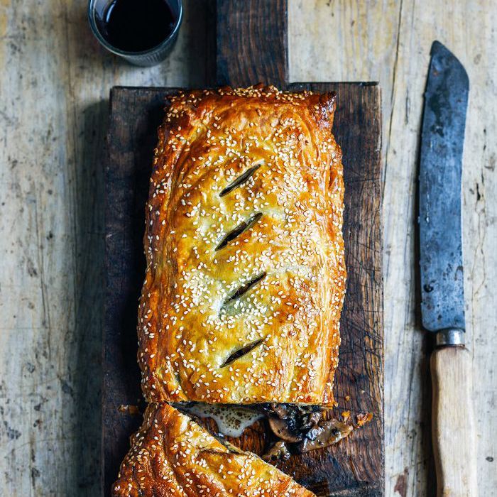 在面食素食褐蘑菇蘑菇食谱