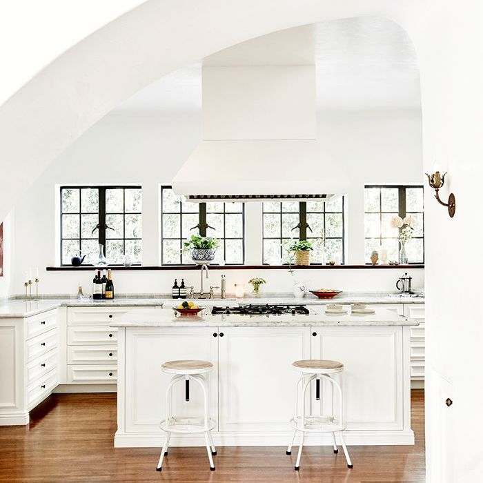 安恩·宾主页视频 - 厨房