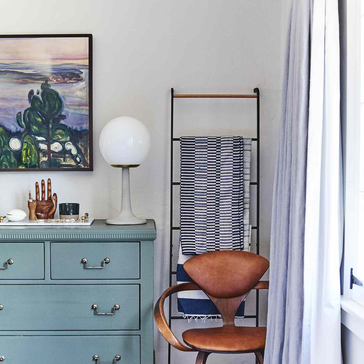 最好的卧室想法-有储藏室的梯子