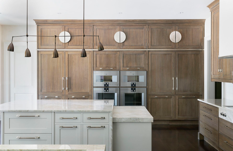 现代厨房的橱柜