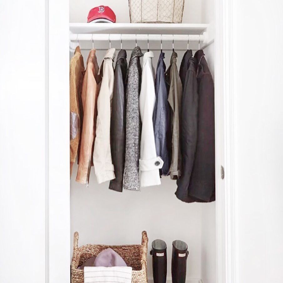 极简主义大厅壁橱