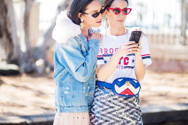 How Social Media Affects Relationships